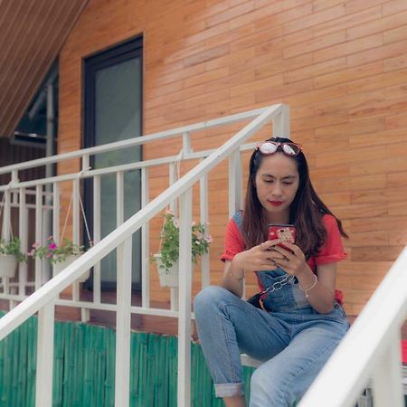 Pomelo Homestay Phong Nha Esterno foto